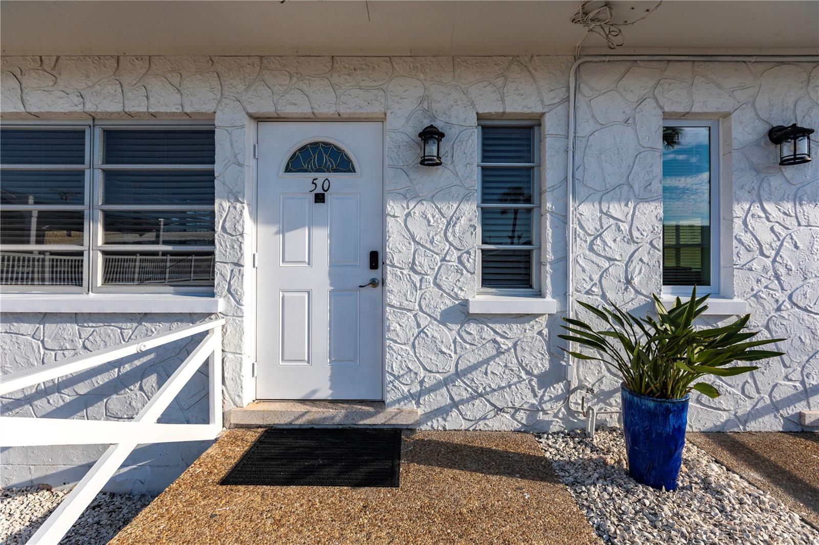 Photo of Listing #TB8467363