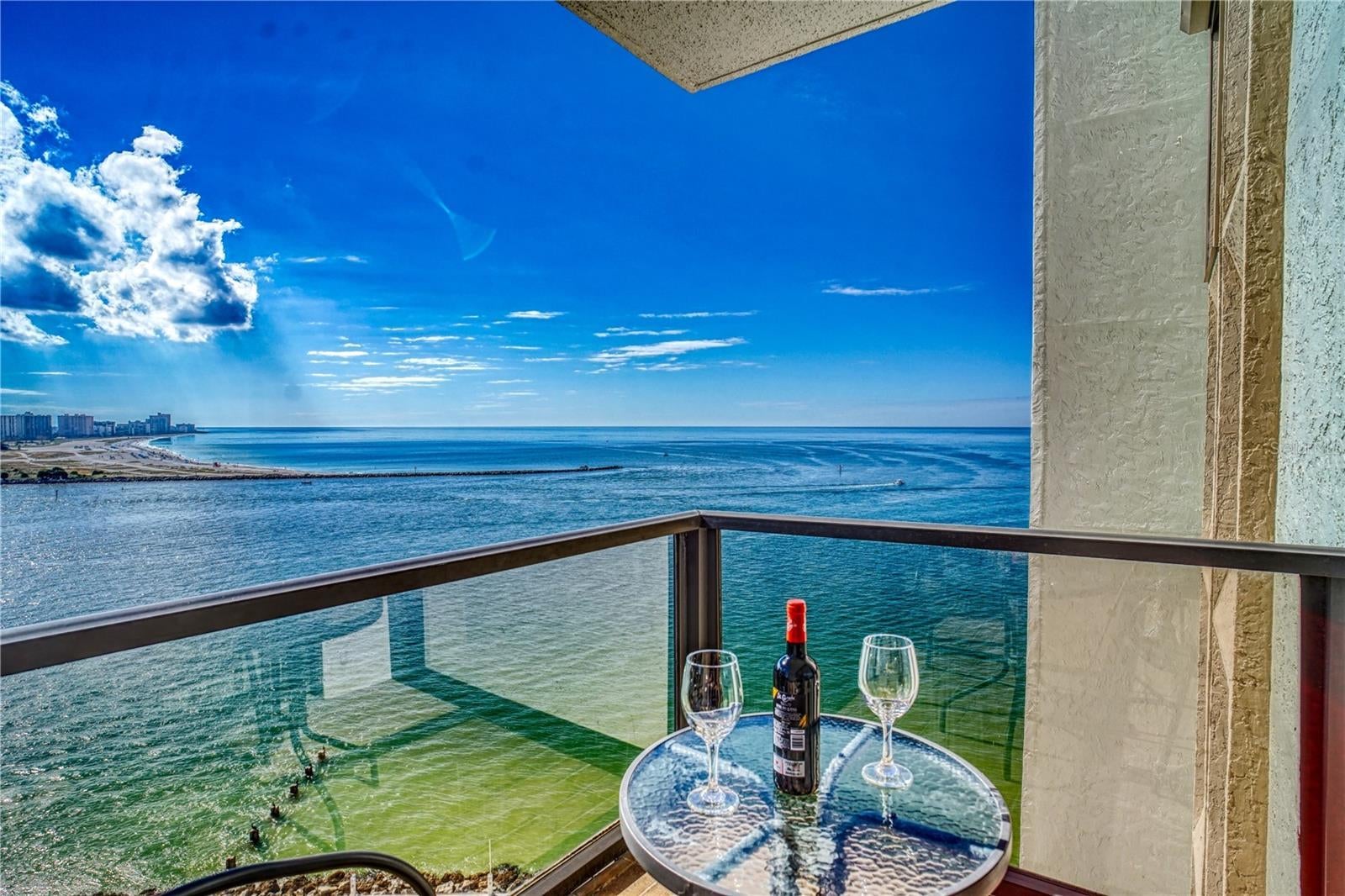 Photo of Listing #U8147173