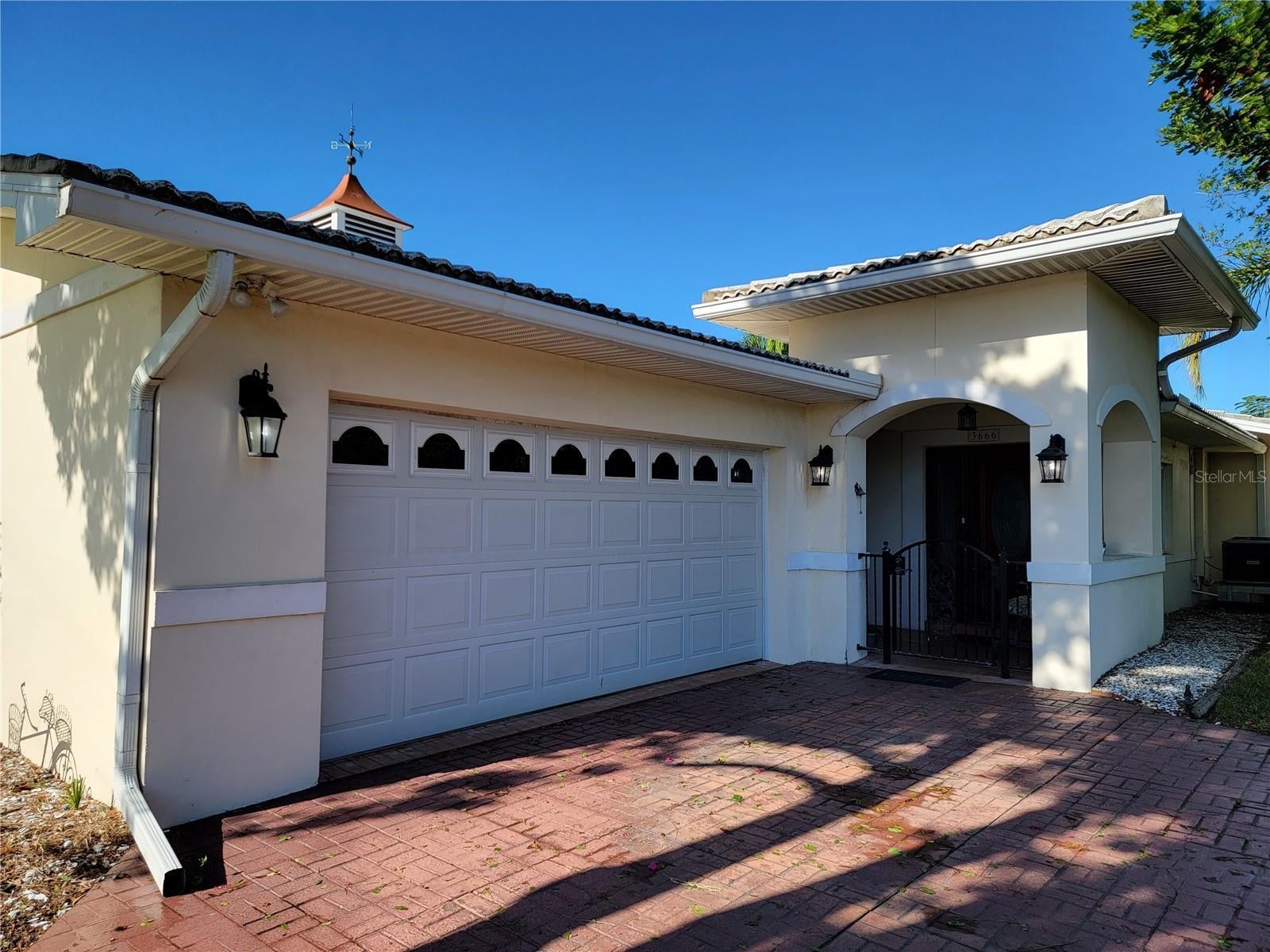 Photo of Listing #U8183016