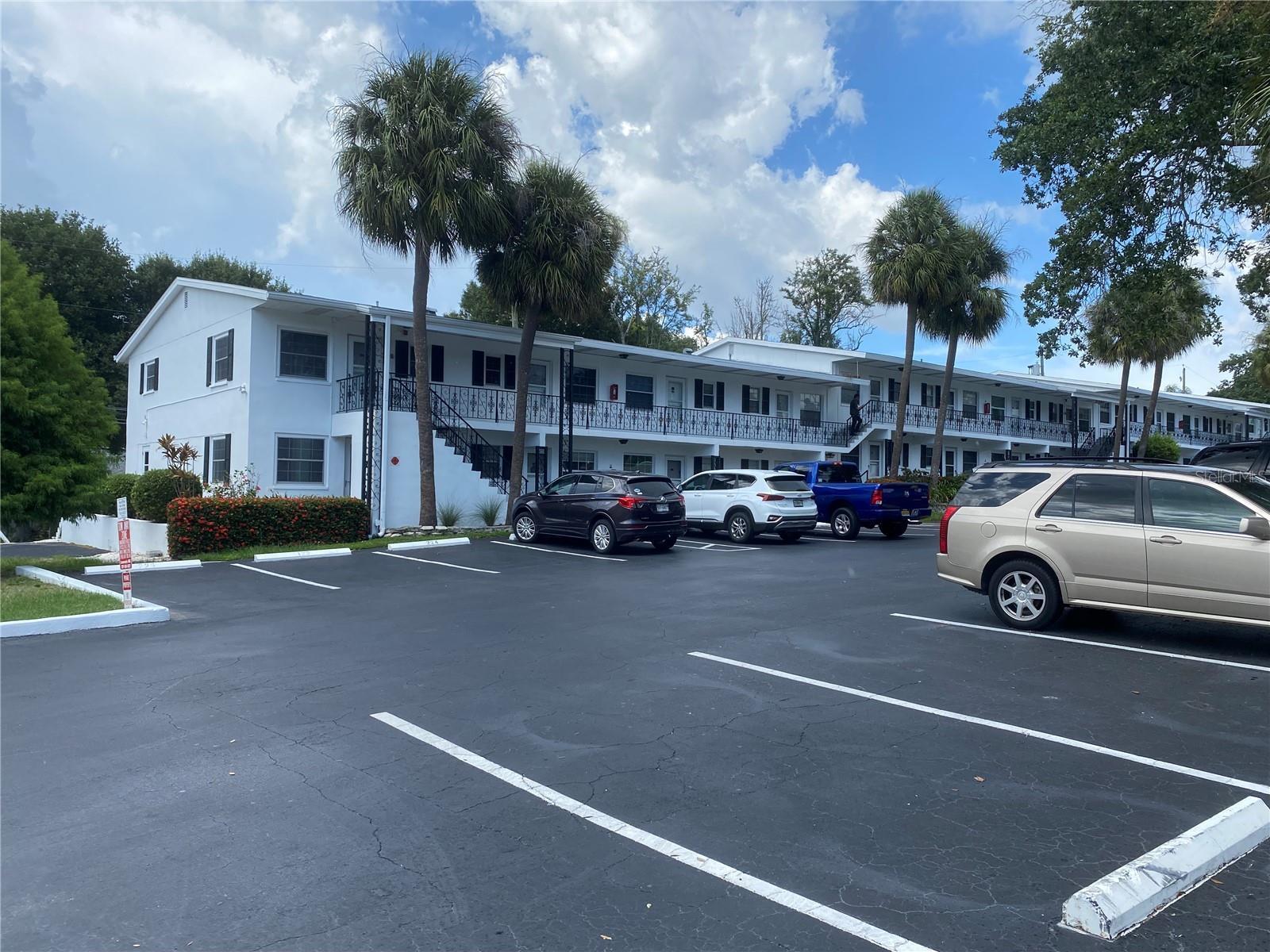 Photo of Listing #U8188410