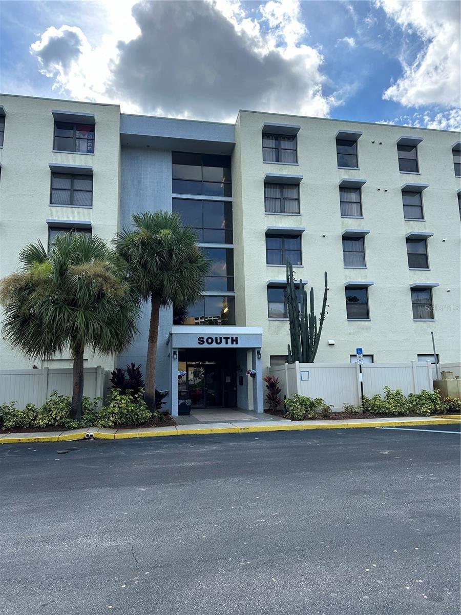 Photo of Listing #U8255060
