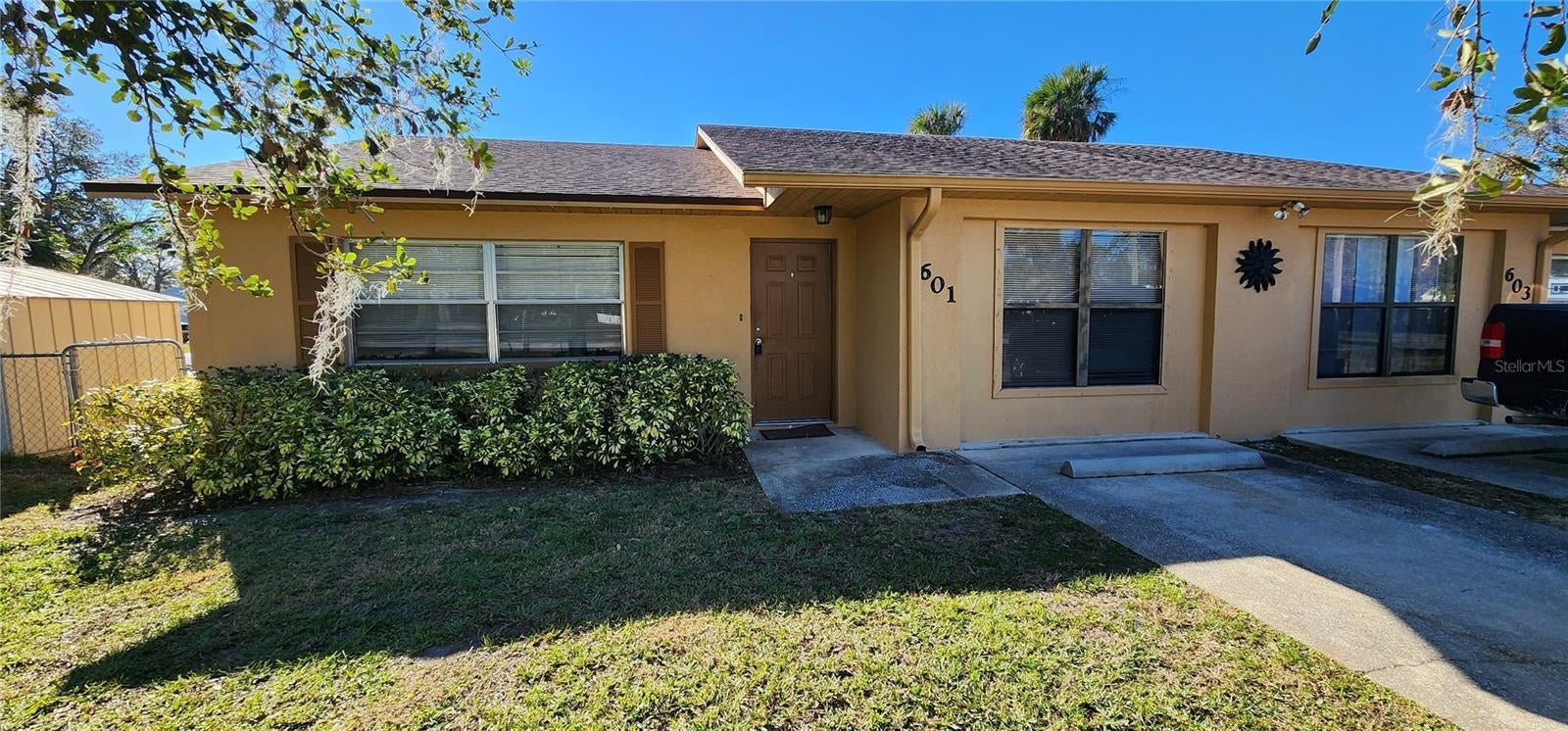 Photo of Listing #V4941691