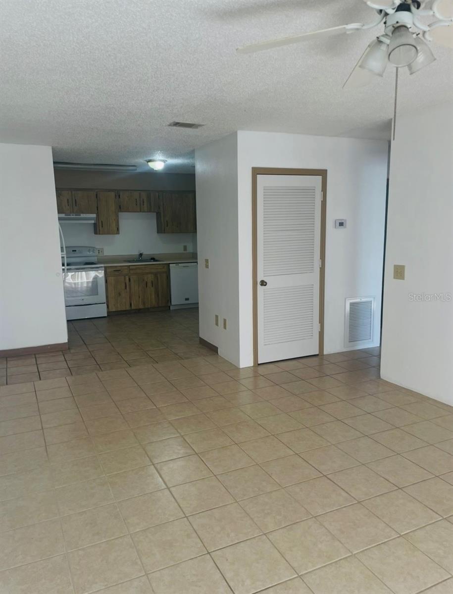 Photo of Listing #V4942732