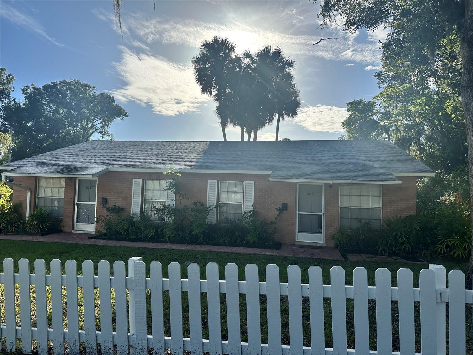 Photo of Listing #V4944428