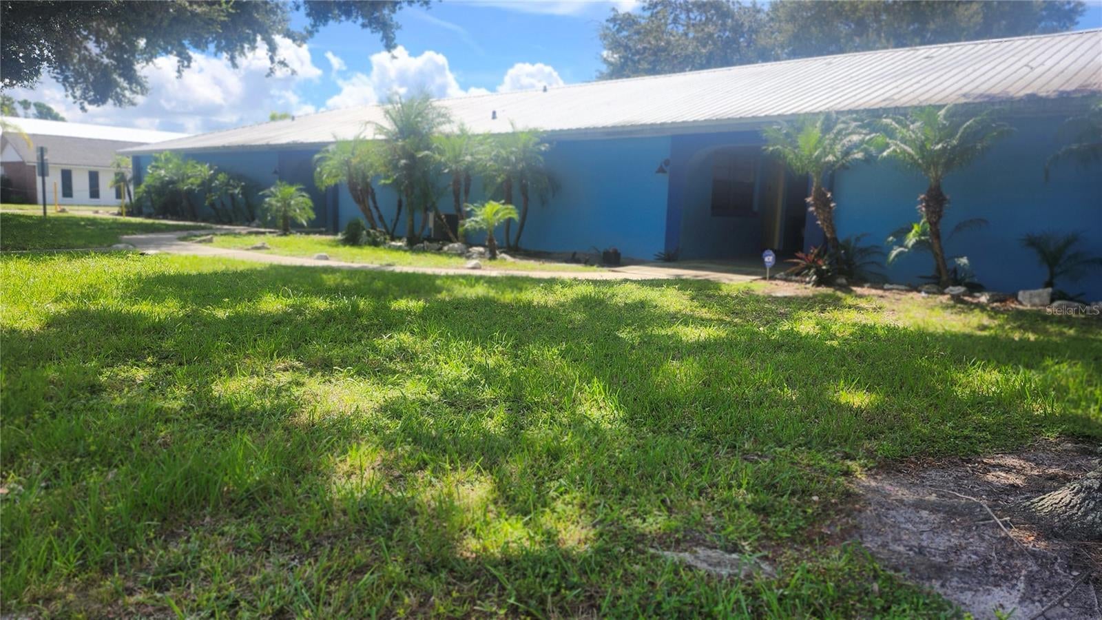 Photo of Listing #V4944702