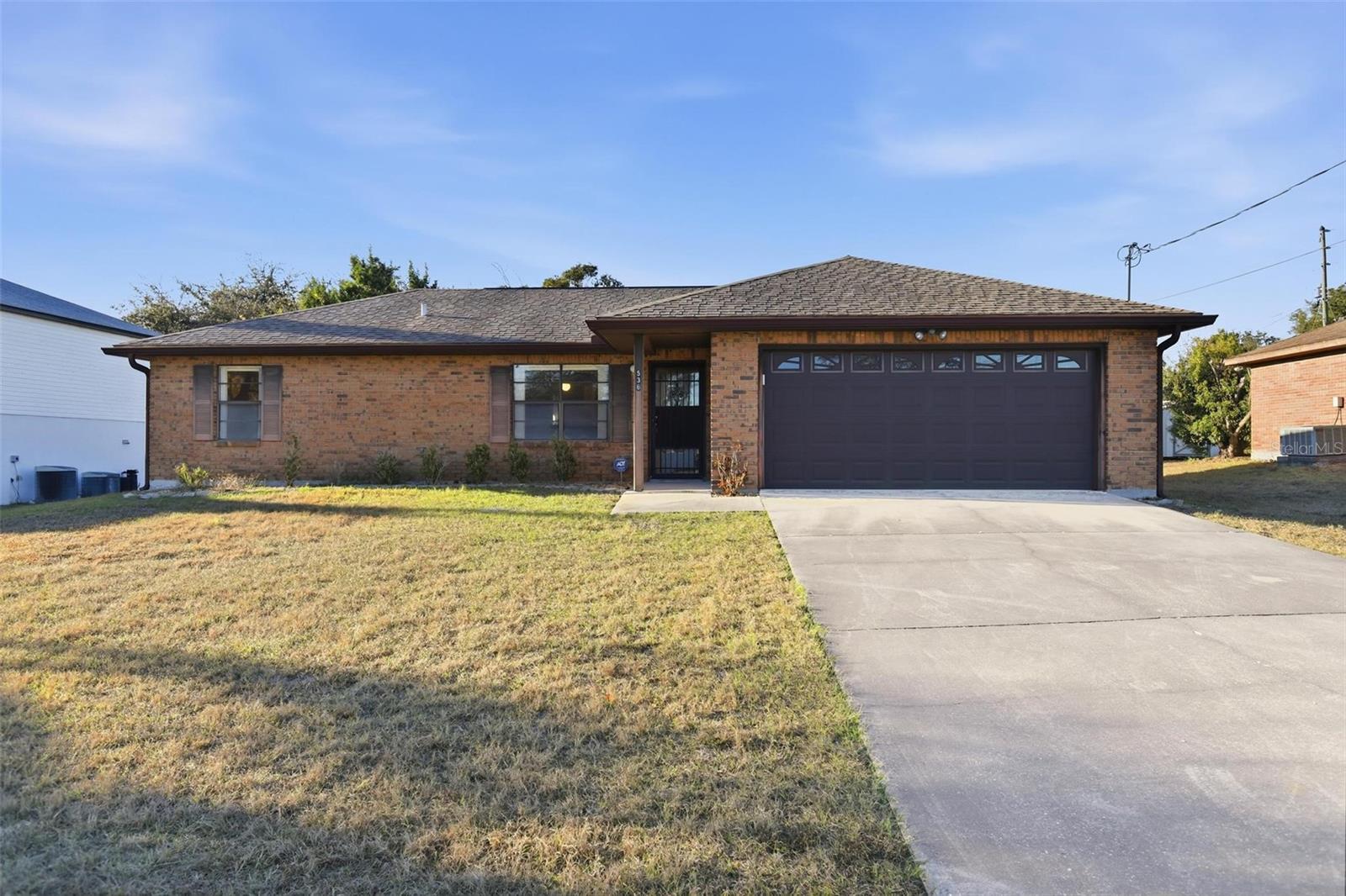 Photo of Listing #V4947030