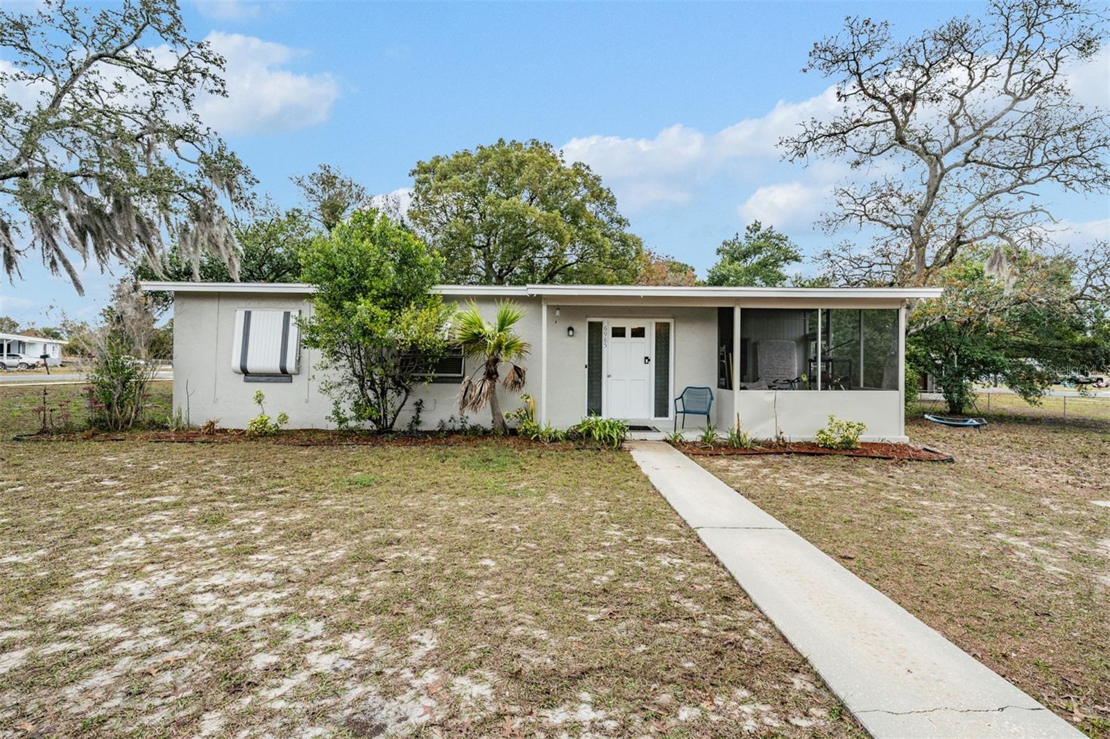 Photo of Listing #W7880327