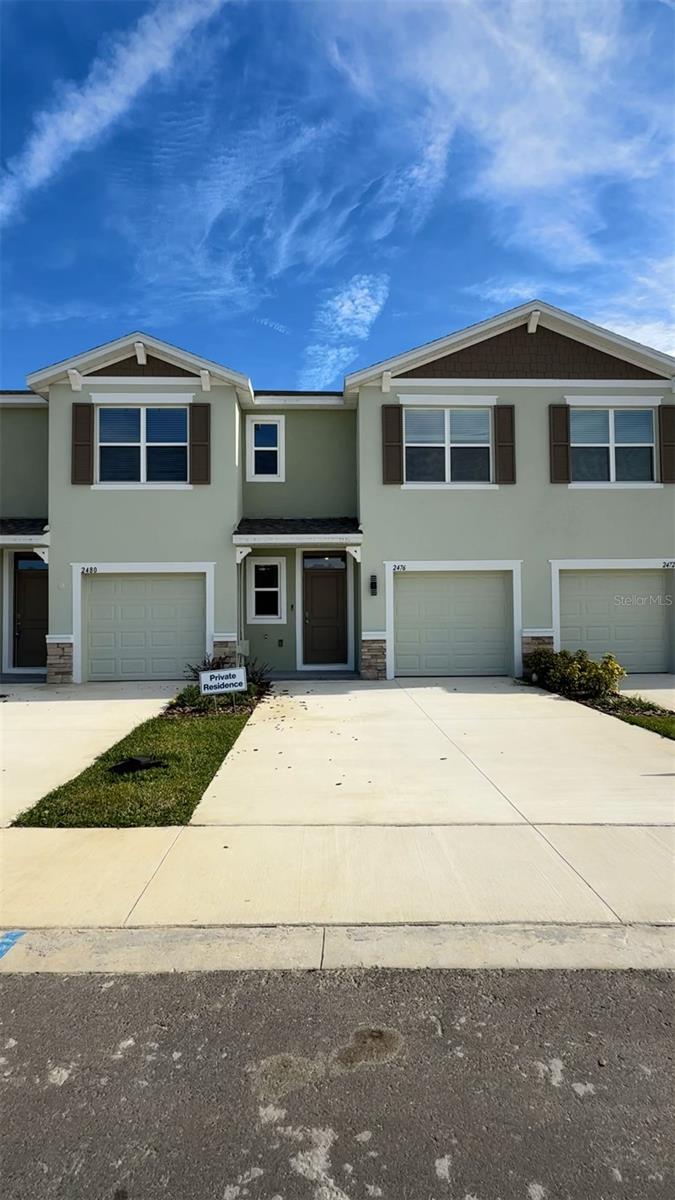 Photo of Listing #W7881342