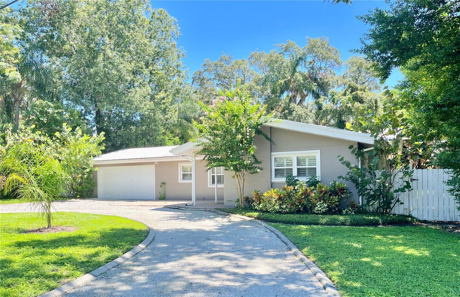 Photo of Listing #W7881797