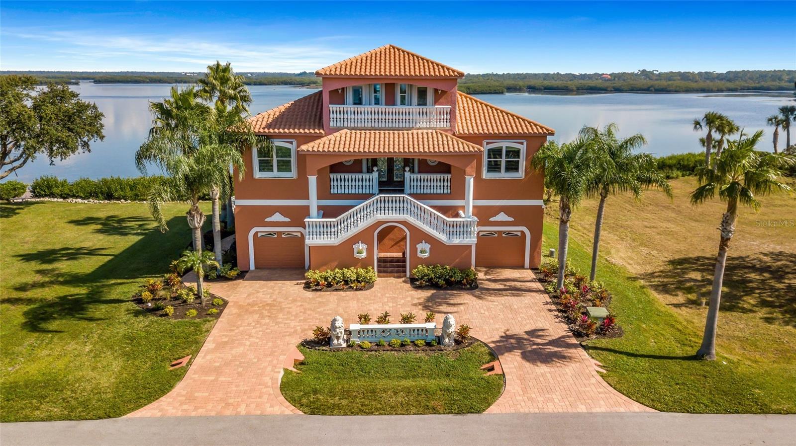 Photo of Listing #W7881917