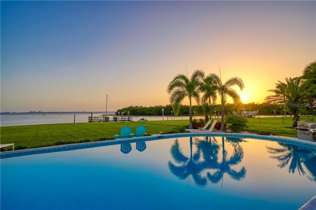 Whitfield Estates 8 Homes for Sale in Sarasota Florida