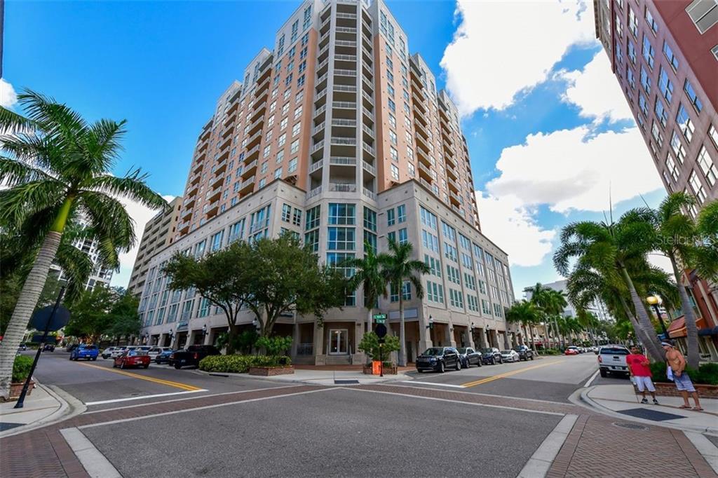 1350 Main Condos - 4 Listings for Sale 1350 Main St Sarasota, FL