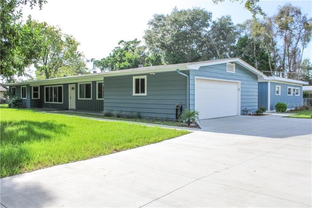 Whitfield Estates 8 Homes for Sale in Sarasota Florida