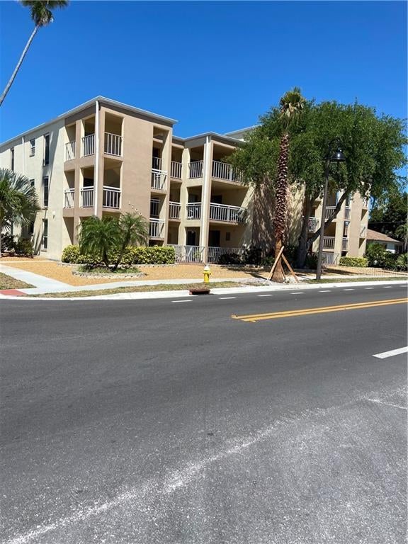 Photo of Listing #U8080881