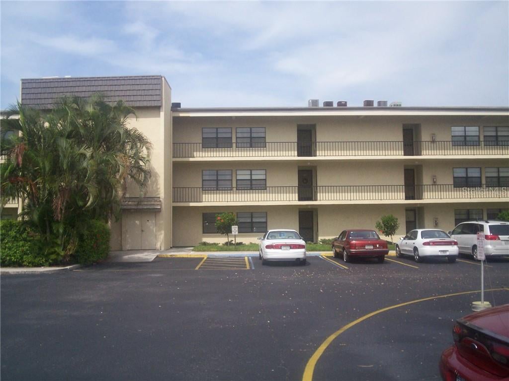 Photo of Listing #U8056172