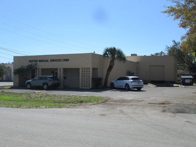 2051 Range Road, CLEARWATER