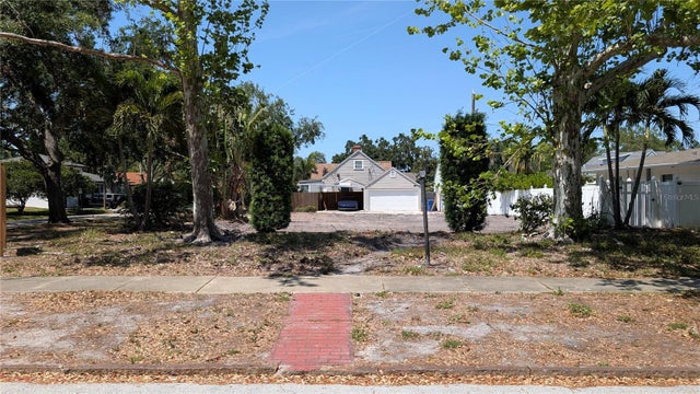 105 20th Avenue Ne, ST PETERSBURG