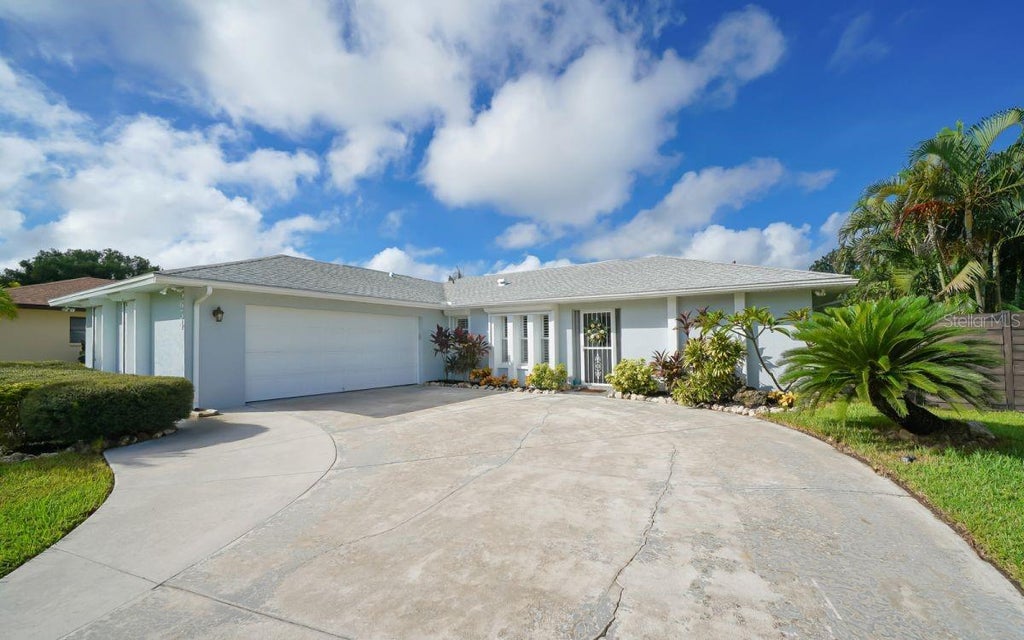 5654 Creekwood Drive, SARASOTA Property Listing MLS® A4613500