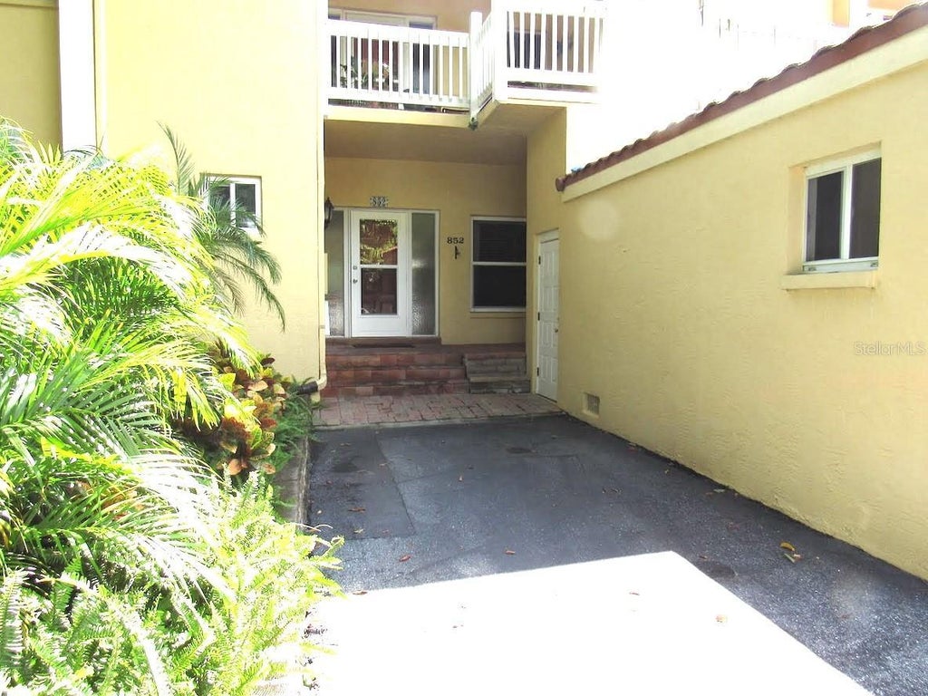 852 Hudson Avenue 852, SARASOTA Property Listing MLS® A4623667
