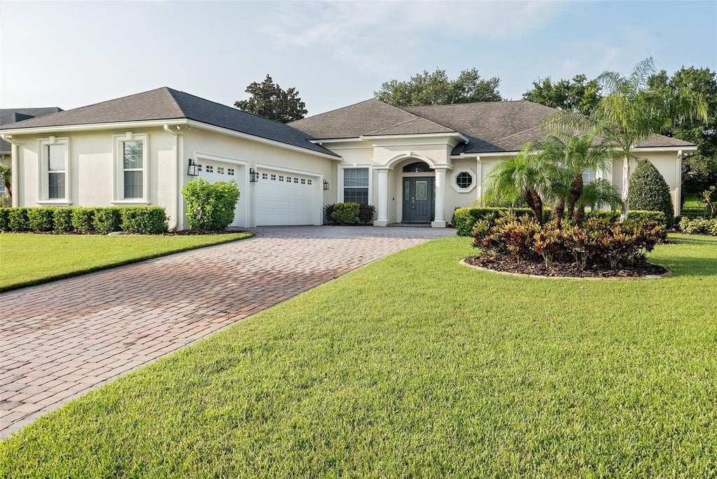884 Summerfield Drive, LAKELAND Property Listing MLS® L4946811