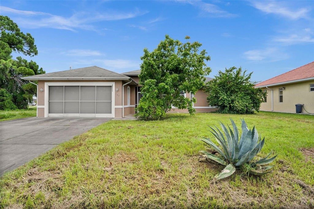 137 Ortega Place, NORTH PORT Property Listing MLS® N6134086