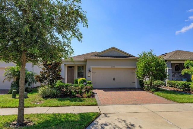 17333 Blazing Star Circle, CLERMONT