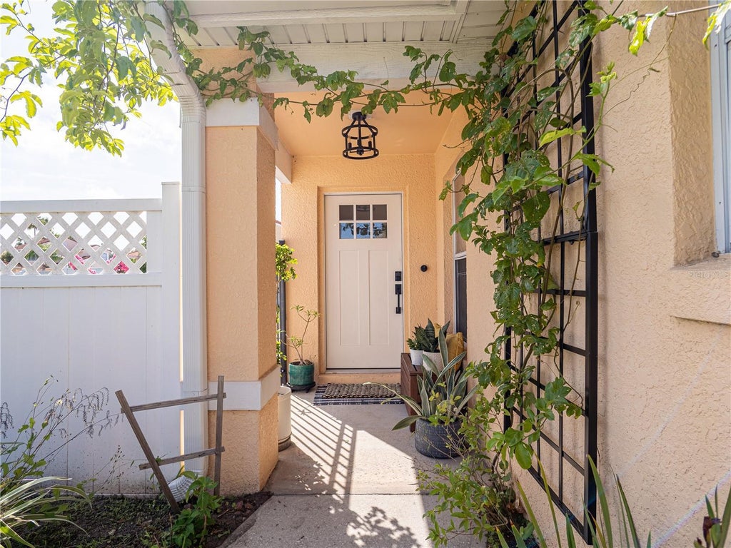 2323 Santa Ana Street, KISSIMMEE Property Listing MLS® S5109145