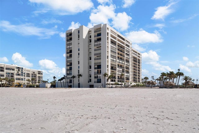 1460 Gulf Boulevard 202, CLEARWATER BEACH