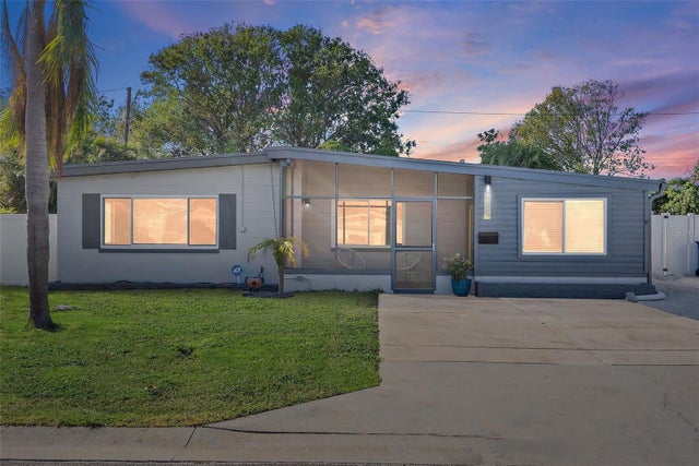 1926 Norfolk Street N, ST PETERSBURG