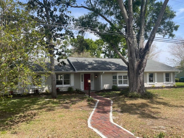 1758 Winfield Circle, CLEARWATER