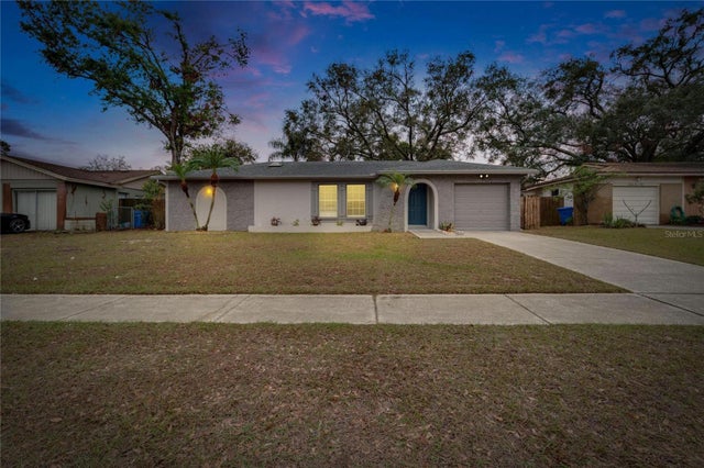 2211 Whitney Place, VALRICO