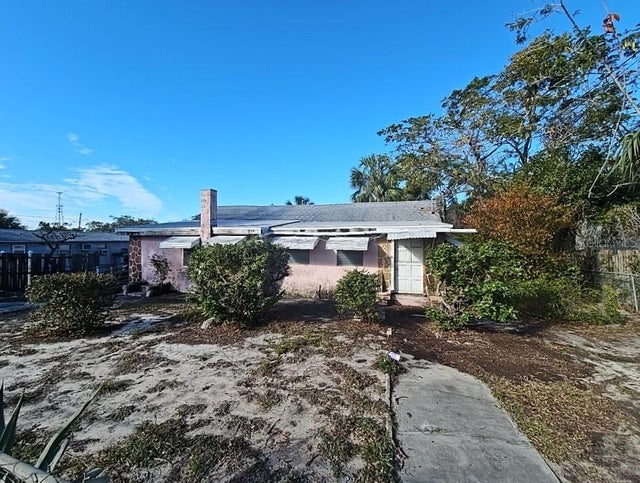 426 South Disston Avenue, TARPON SPRINGS