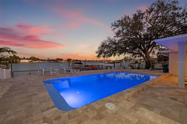 3961 12th Street Ne, ST PETERSBURG