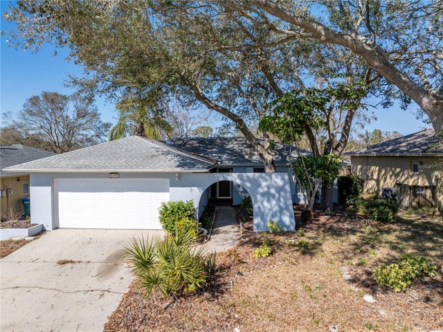 2609 Ridge Lane, PALM HARBOR