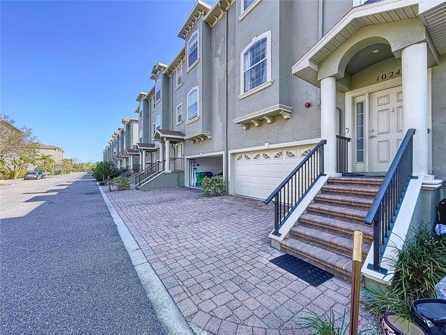 10240 Bayou Grande Avenue, SEMINOLE