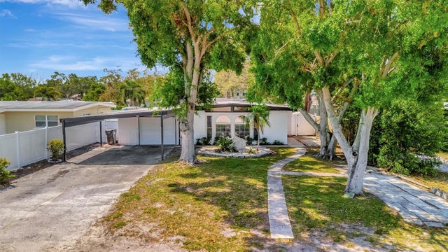 4720 50th Avenue N, ST PETERSBURG