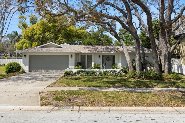 2029 Winding Oaks Drive, PALM HARBOR