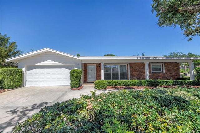 1801 38th Street N, ST PETERSBURG