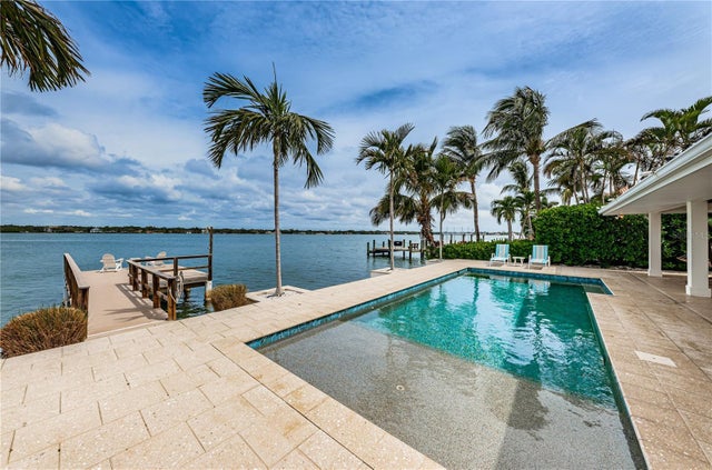 11145 9th Street E, TREASURE ISLAND