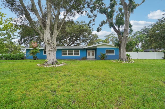 1712 Robin Hood Lane, CLEARWATER