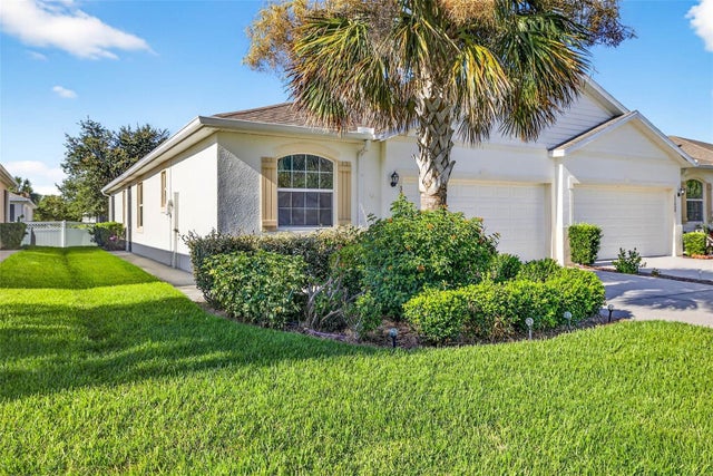33006 Windelstraw Drive, WESLEY CHAPEL