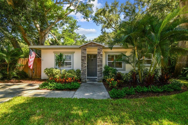 3215 West Villa Rosa Street, TAMPA