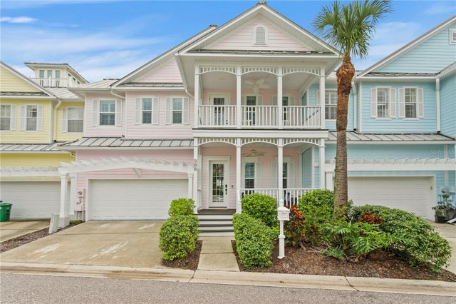 928 Hemingway Circle, TAMPA