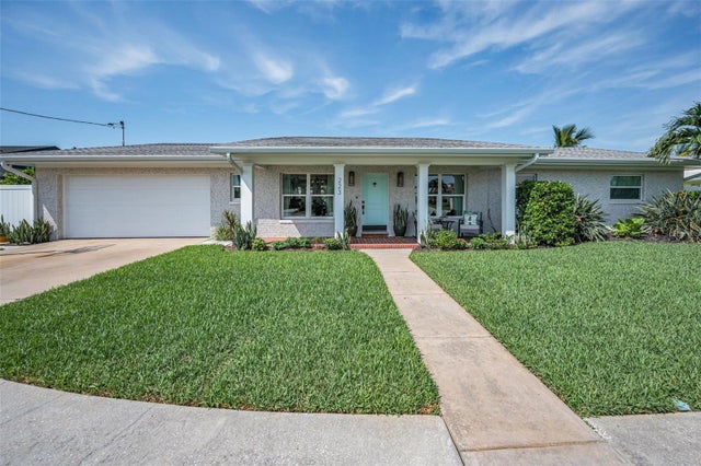 223 Howard Drive, BELLEAIR BEACH