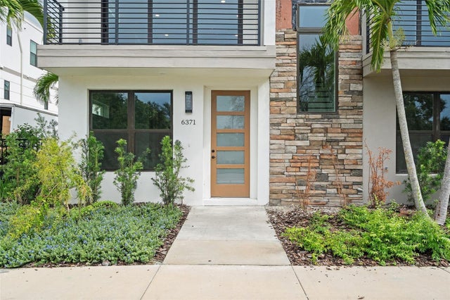 6371 1st Avenue S, ST PETERSBURG