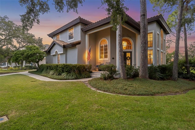 700 Sand Pine Drive Ne, ST PETERSBURG