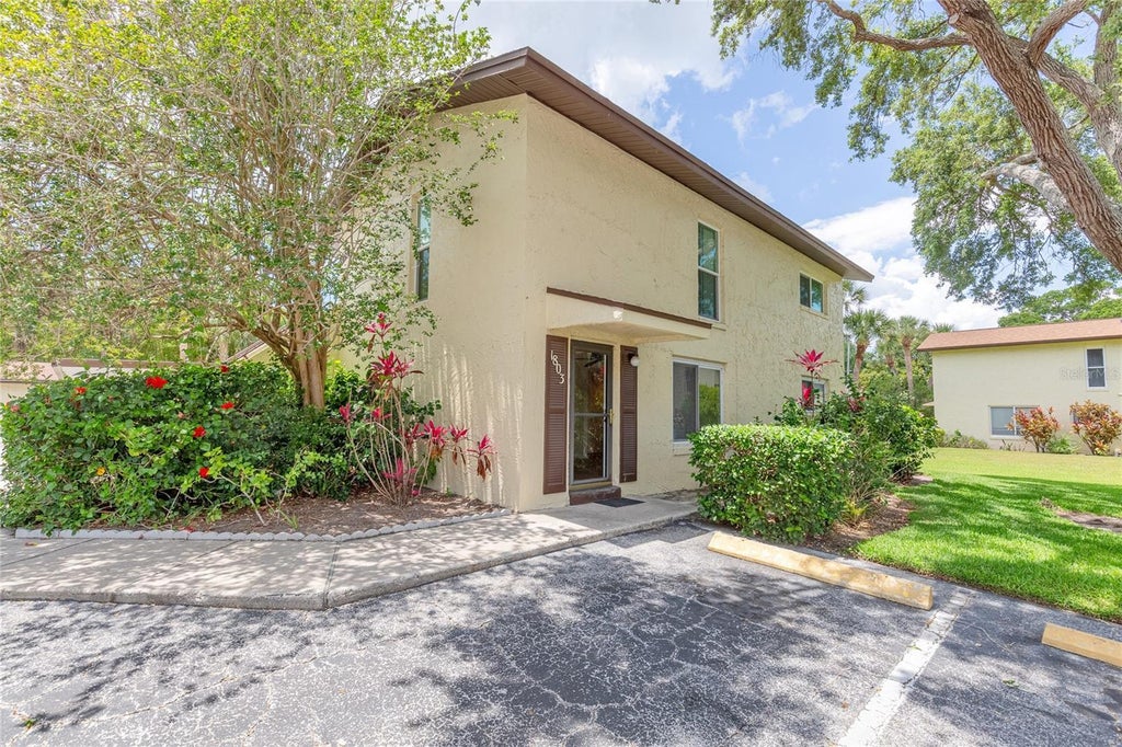 501 East Bay Drive 1803, LARGO Property Listing MLS® U8244083