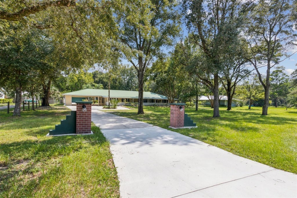 1133 Glenwood Road, DELAND Property Listing MLS® V4937871