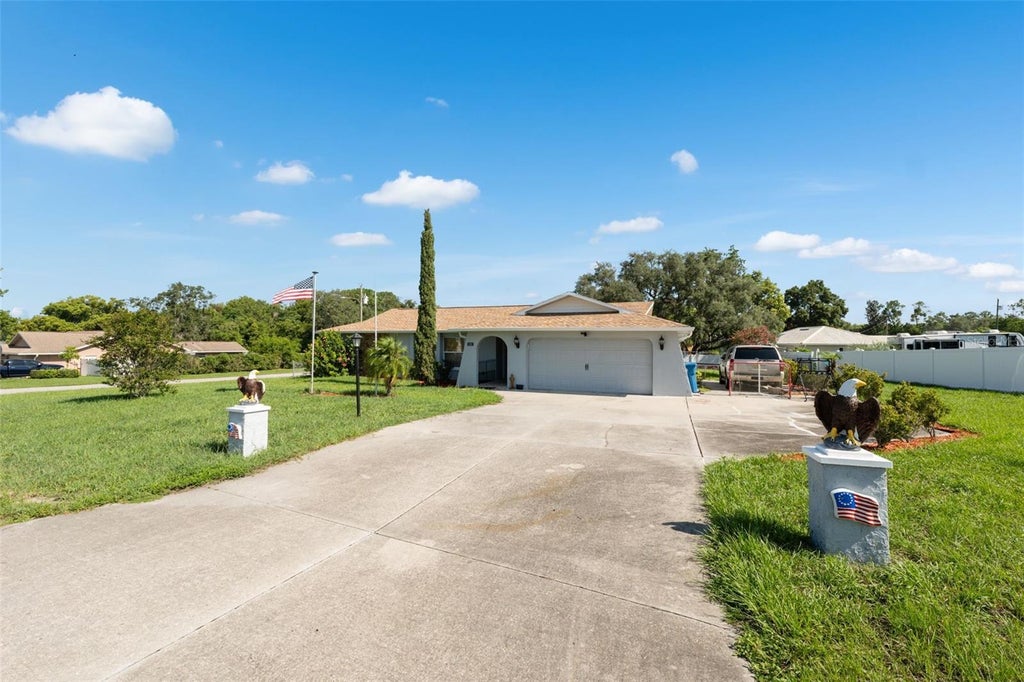 13367 Barlington Street, SPRING HILL Property Listing MLS® W7865051