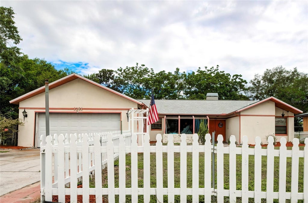 1381 Mariner Boulevard, SPRING HILL Property Listing MLS® W7865444